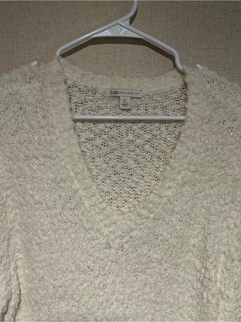 Cato Large Cream V-Neck Cozy Popcorn Textured Knit Tunic Sweater - Picture 2 of 7